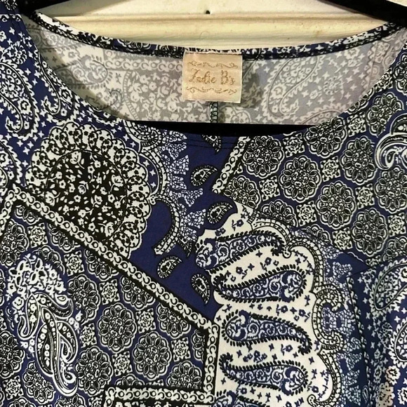 Zadie B’s blouse - Picture 3 of 10